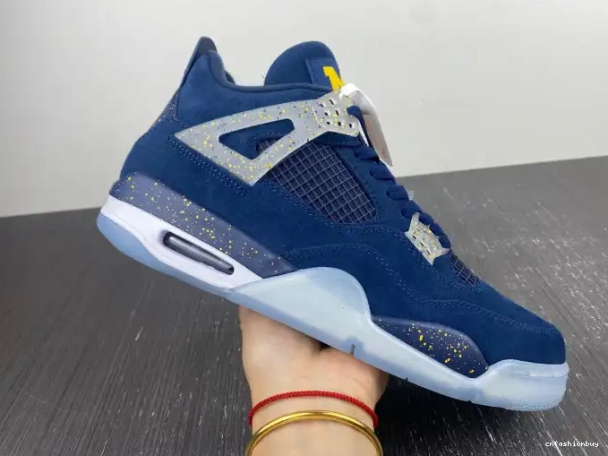 AJ4-1036660 4 Jordan Retro Air (PE) Michigan 0625